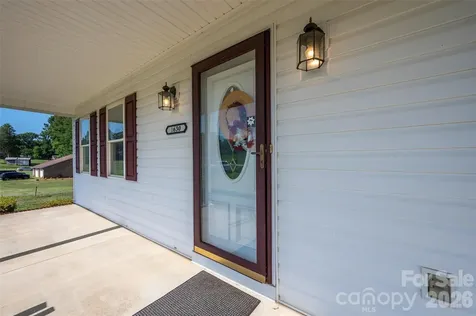 1630 Yadkin Valley Road Advance NC 27006