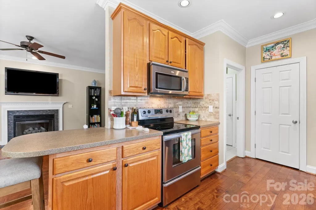 1900 Austin Place Lane Winston Salem NC 27127