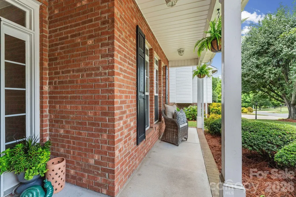 1900 Austin Place Lane Winston Salem NC 27127