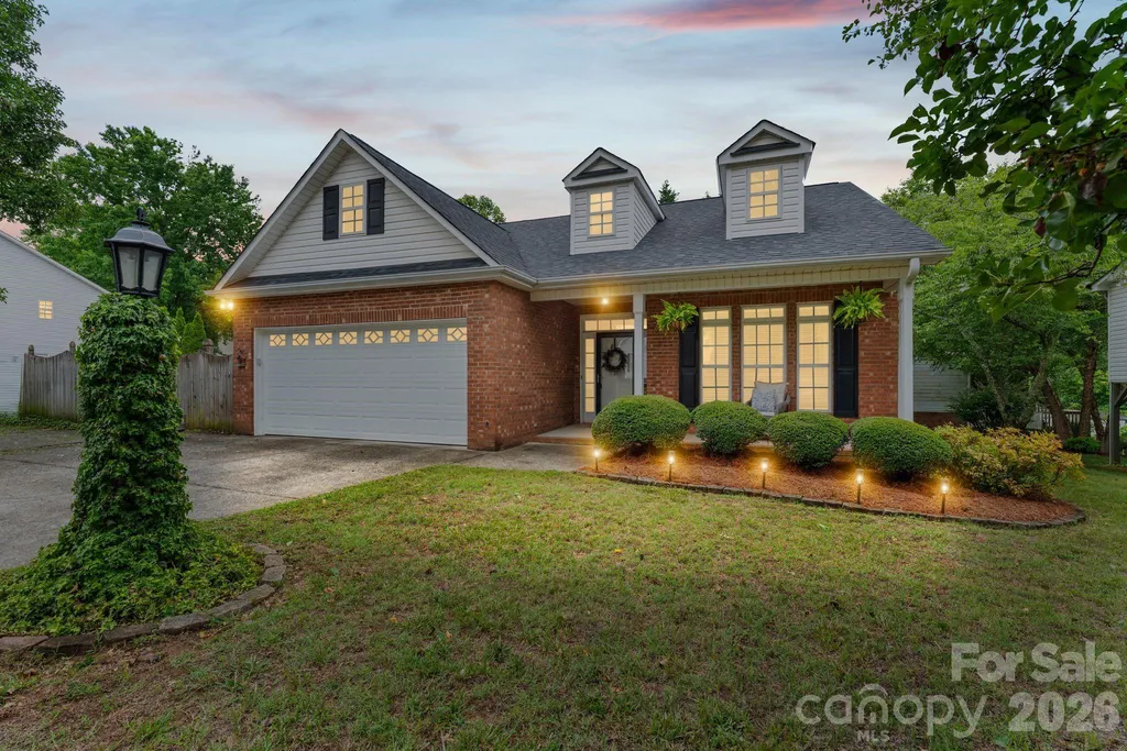 1900 Austin Place Lane Winston Salem NC 27127