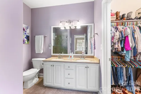 1900 Austin Place Lane Winston Salem NC 27127