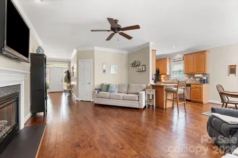 1900 Austin Place Lane Winston Salem NC 27127