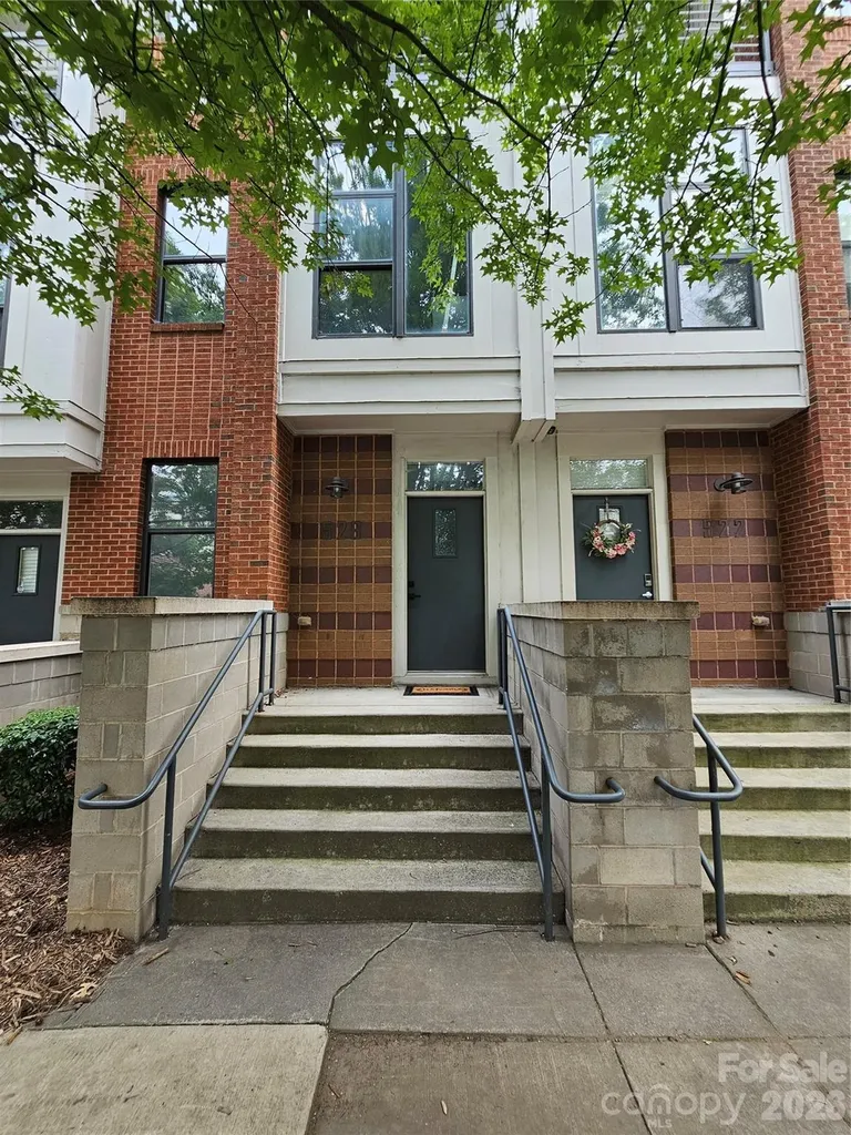 526 N Mcdowell Street Charlotte NC 28204