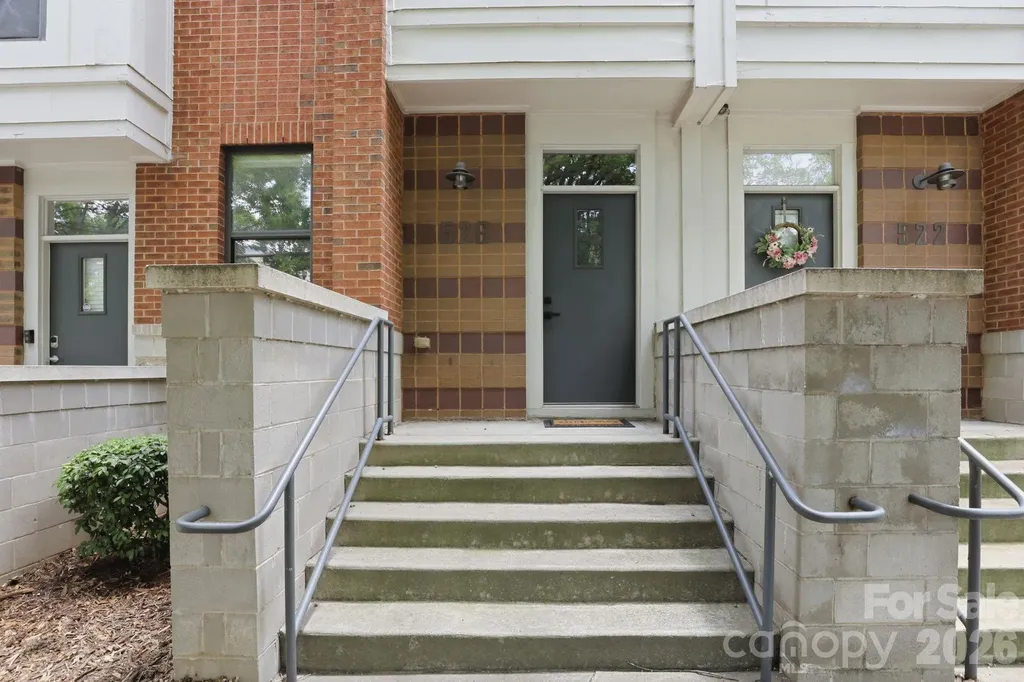 526 N Mcdowell Street Charlotte NC 28204