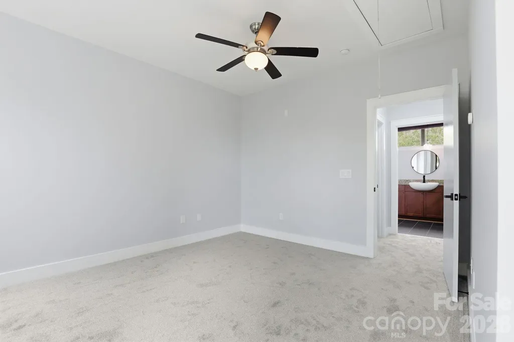 526 N Mcdowell Street Charlotte NC 28204