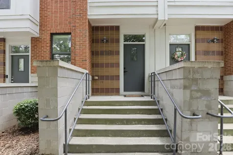 526 N Mcdowell Street Charlotte NC 28204