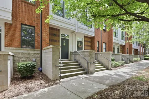 526 N Mcdowell Street Charlotte NC 28204