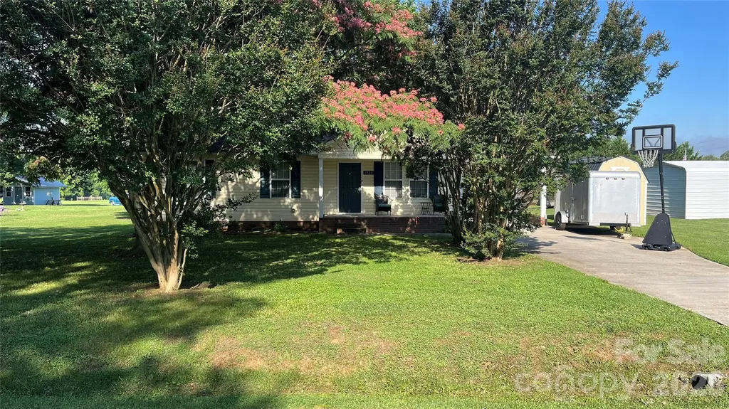 1920 Johnstown Road Crouse NC 28033
