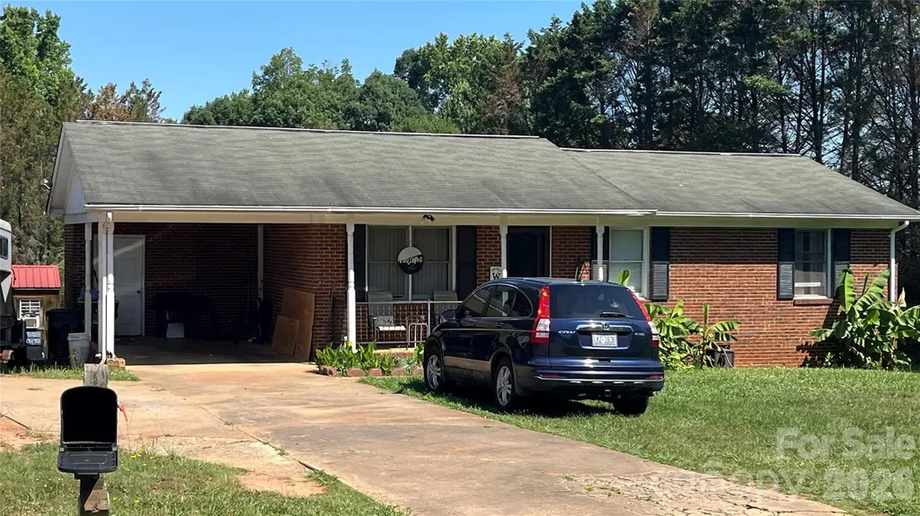 1920 Johnstown Road Crouse NC 28033