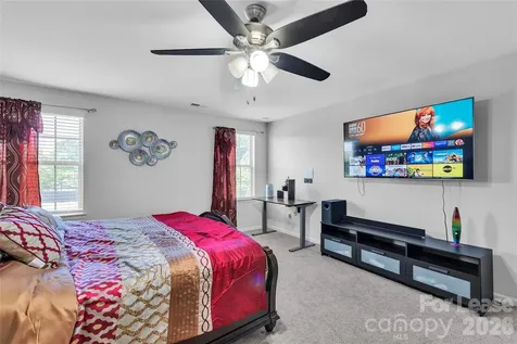 1012 Leland Drive Wesley Chapel NC 28104