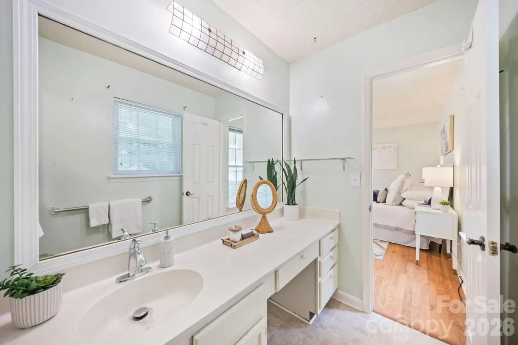 11833 Post Ridge Court Charlotte NC 28226