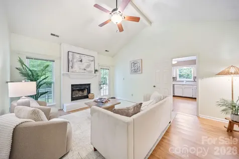 11833 Post Ridge Court Charlotte NC 28226
