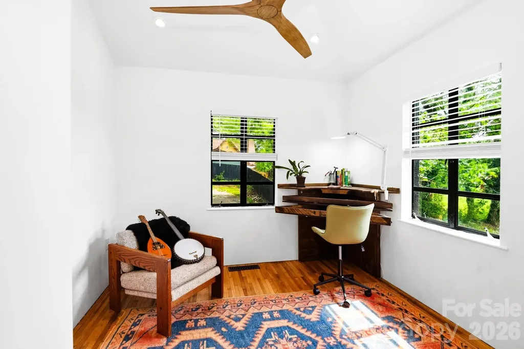 38 Aurora Drive Asheville NC 28805