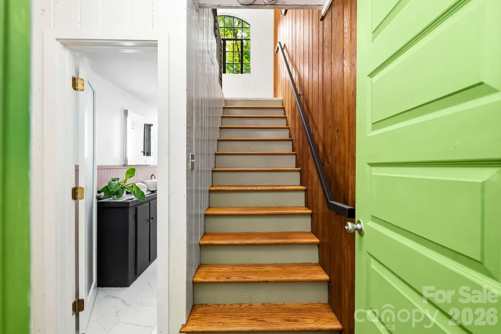 38 Aurora Drive Asheville NC 28805