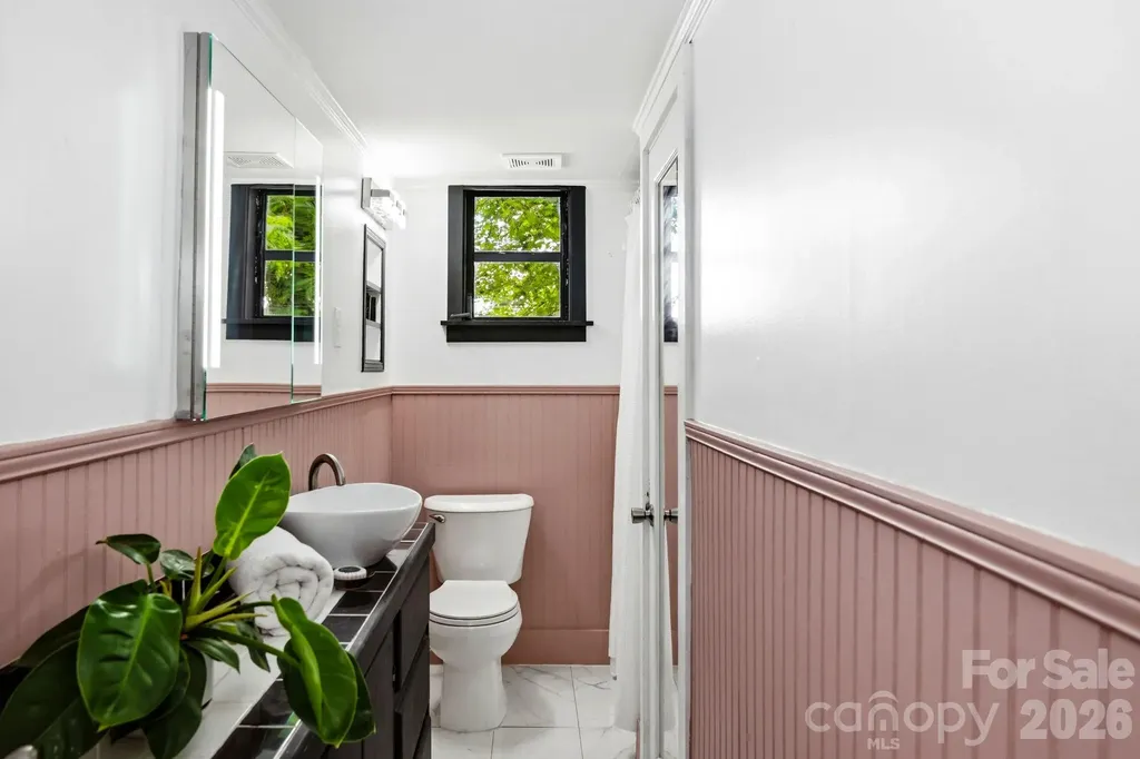 38 Aurora Drive Asheville NC 28805