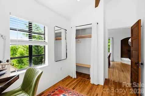 38 Aurora Drive Asheville NC 28805