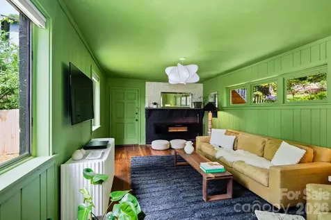 38 Aurora Drive Asheville NC 28805