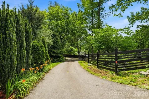 38 Aurora Drive Asheville NC 28805