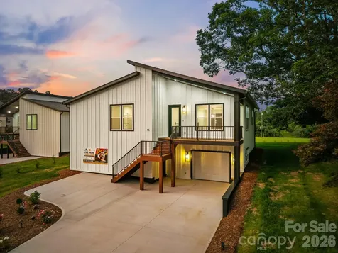 45 Klimovych Road Hendersonville NC 28792