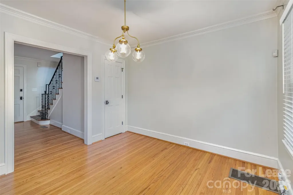2240 Roswell Avenue Charlotte NC 28207