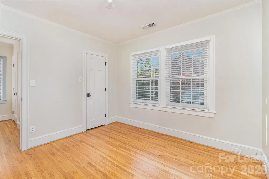 2240 Roswell Avenue Charlotte NC 28207