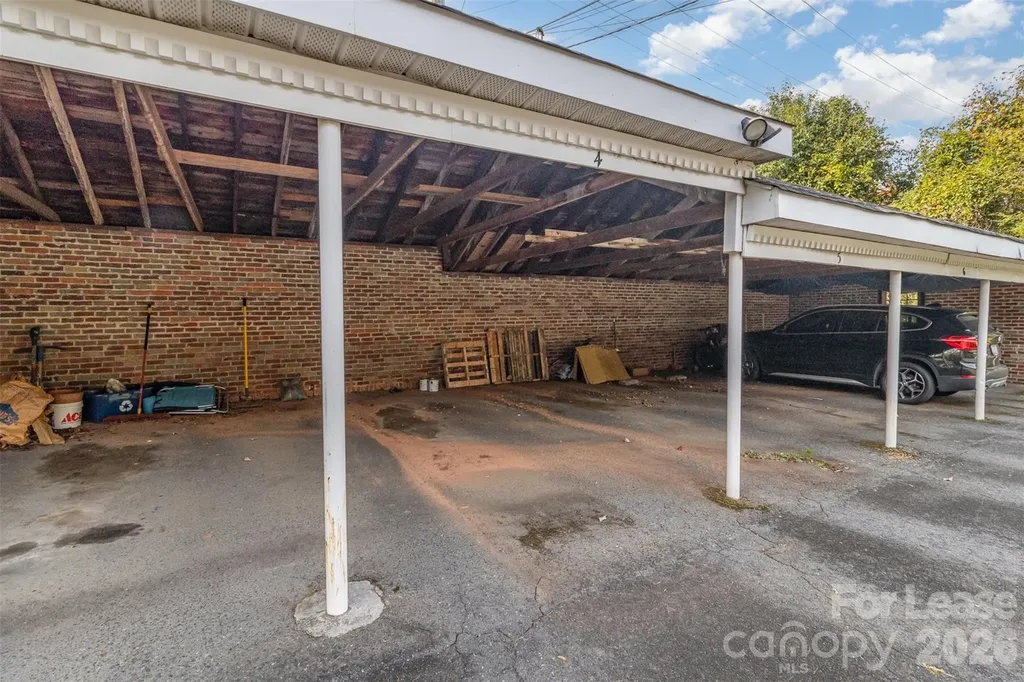 2240 Roswell Avenue Charlotte NC 28207
