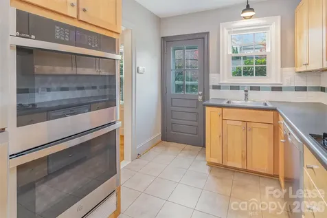 2240 Roswell Avenue Charlotte NC 28207