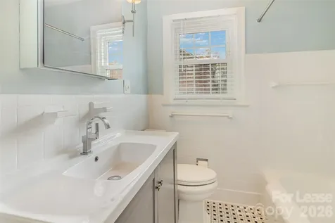2240 Roswell Avenue Charlotte NC 28207