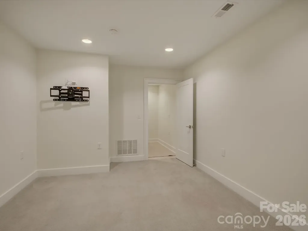 335 E Tremont Avenue Charlotte NC 28203