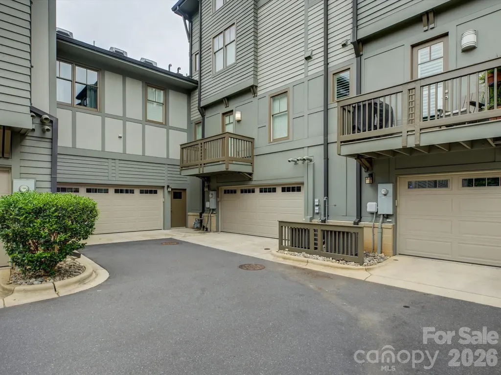 335 E Tremont Avenue Charlotte NC 28203