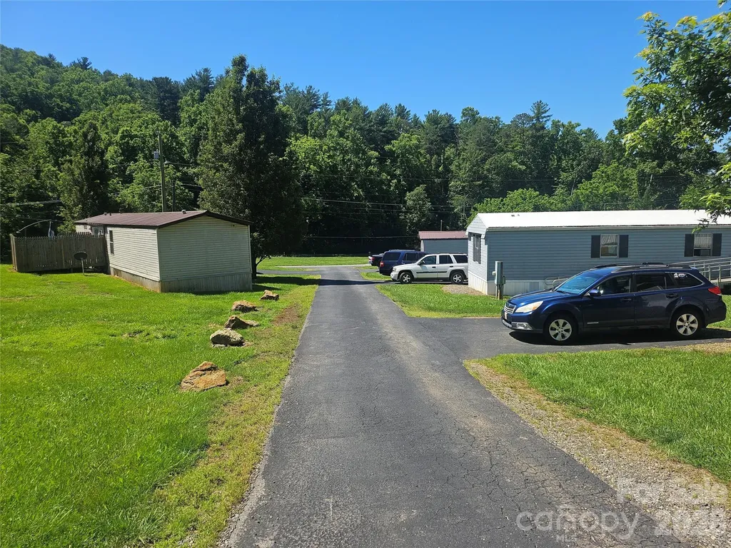 8 Mountain View Road Weaverville NC 28787