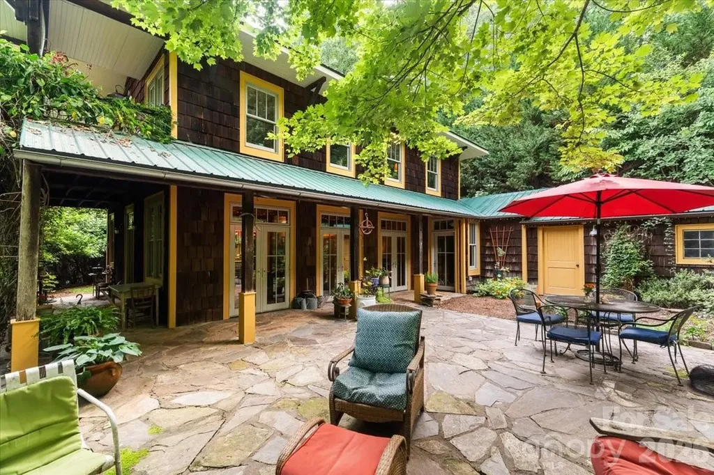 128 Barnet Mountain Drive Marshall NC 28753