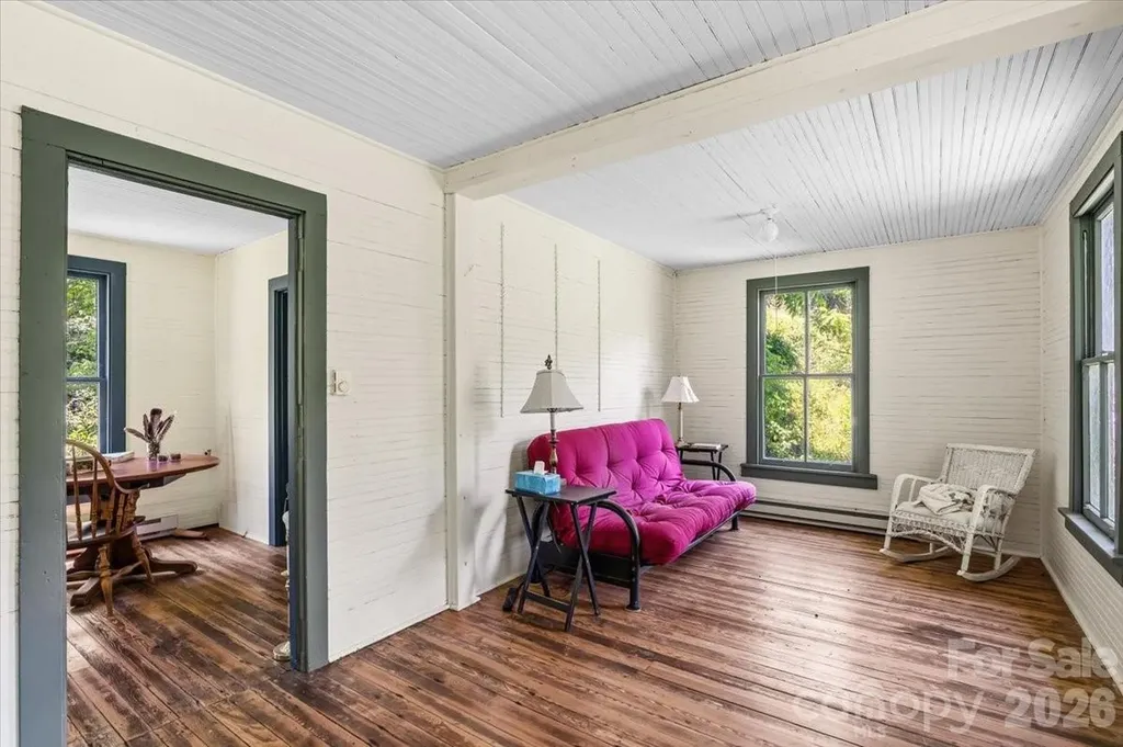 128 Barnet Mountain Drive Marshall NC 28753