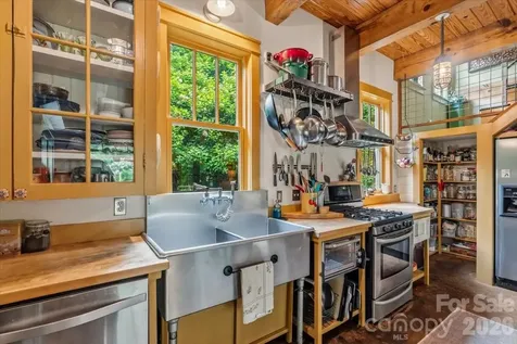 128 Barnet Mountain Drive Marshall NC 28753
