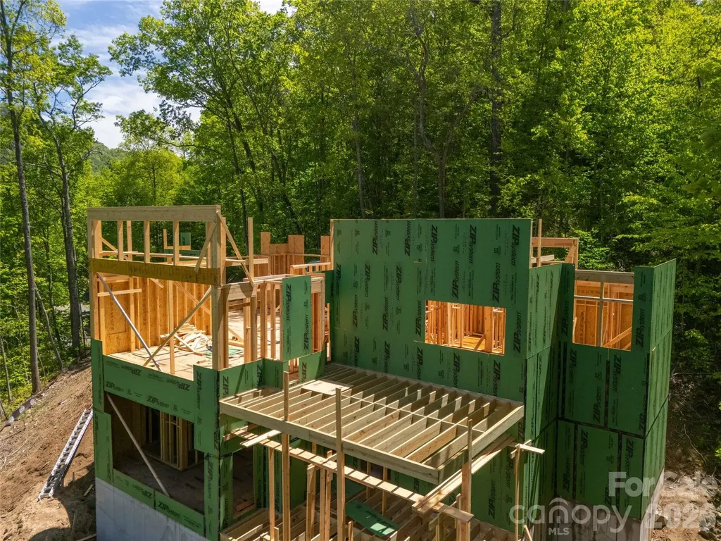 670 Southshore Drive Tuckasegee NC 28783