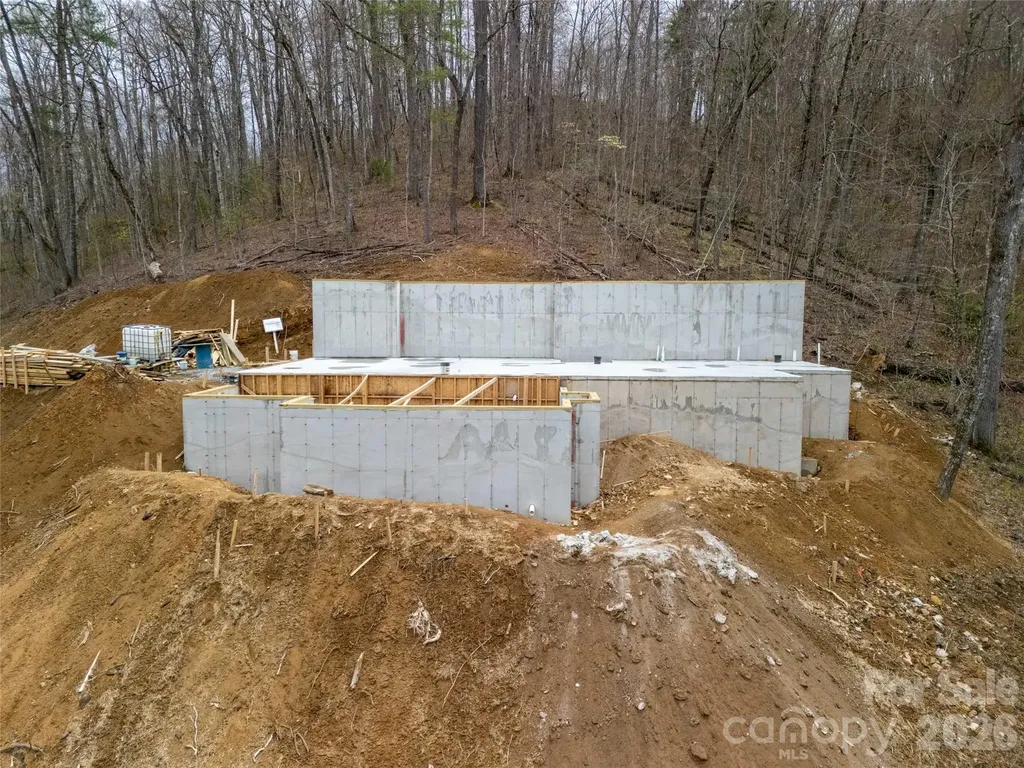 670 Southshore Drive Tuckasegee NC 28783