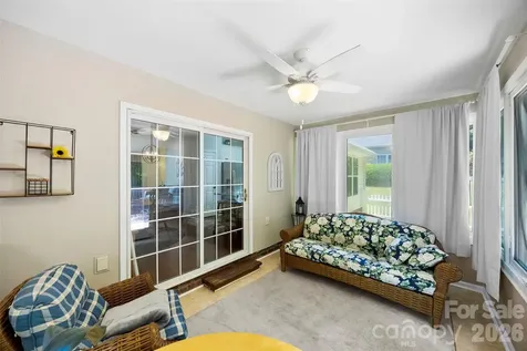 4286 Timberwood Drive Gastonia NC 28056