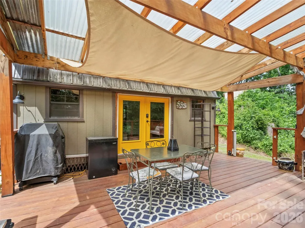 555 Logans Ridge Drive Marshall NC 28753