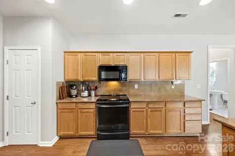 11719 Royal Castle Court Charlotte NC 28277