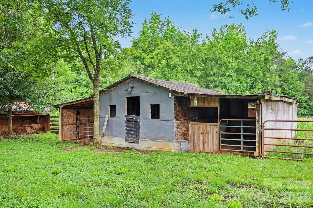 621 Hephzibah Church Road Crouse NC 28033
