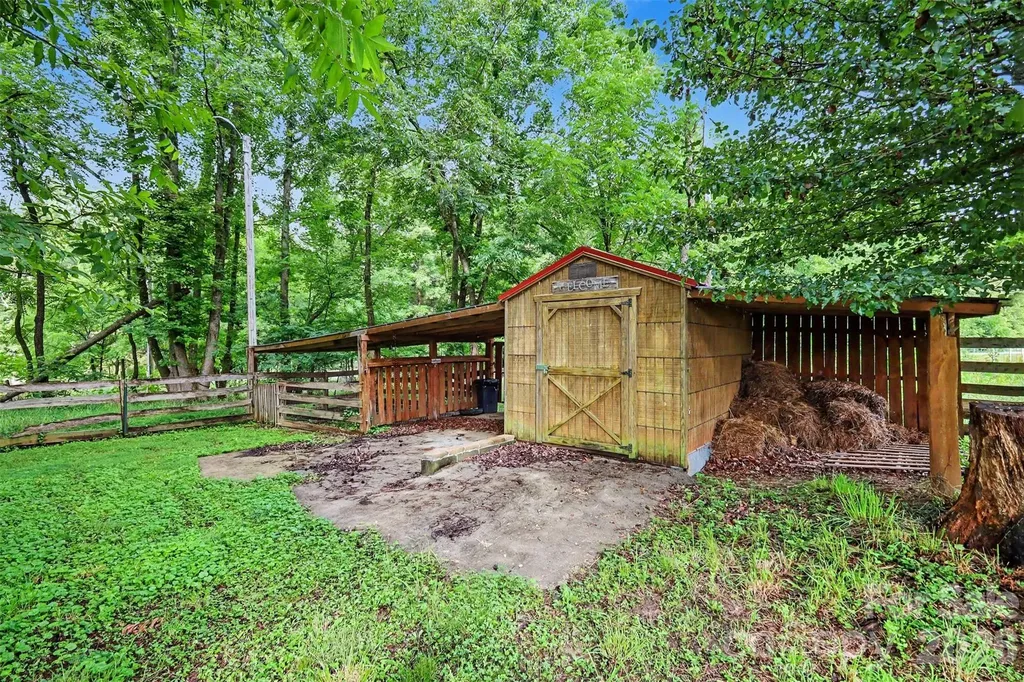 621 Hephzibah Church Road Crouse NC 28033
