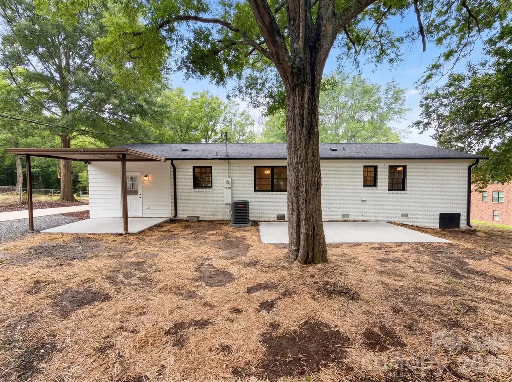 141 Greenbriar Drive Matthews NC 28104