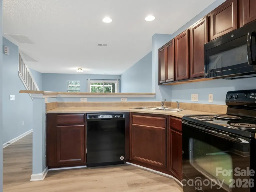 3259 Blythe Ridge Court Charlotte NC 28213