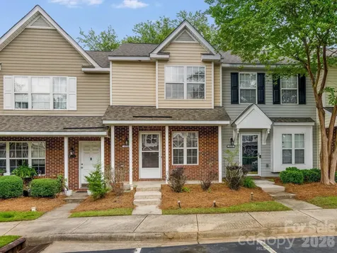 3259 Blythe Ridge Court Charlotte NC 28213