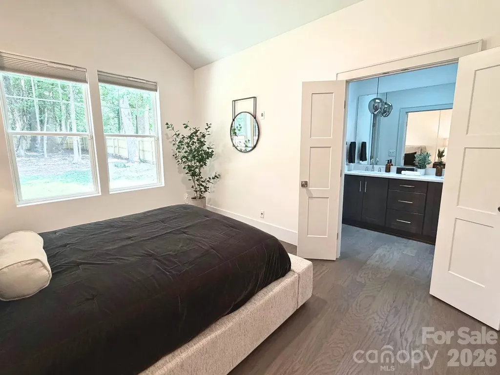 129 S Gardner Avenue Charlotte NC 28208