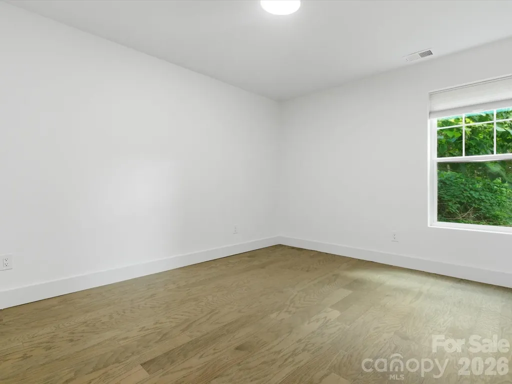 129 S Gardner Avenue Charlotte NC 28208