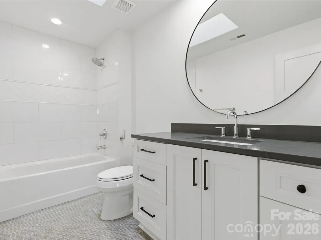 129 S Gardner Avenue Charlotte NC 28208