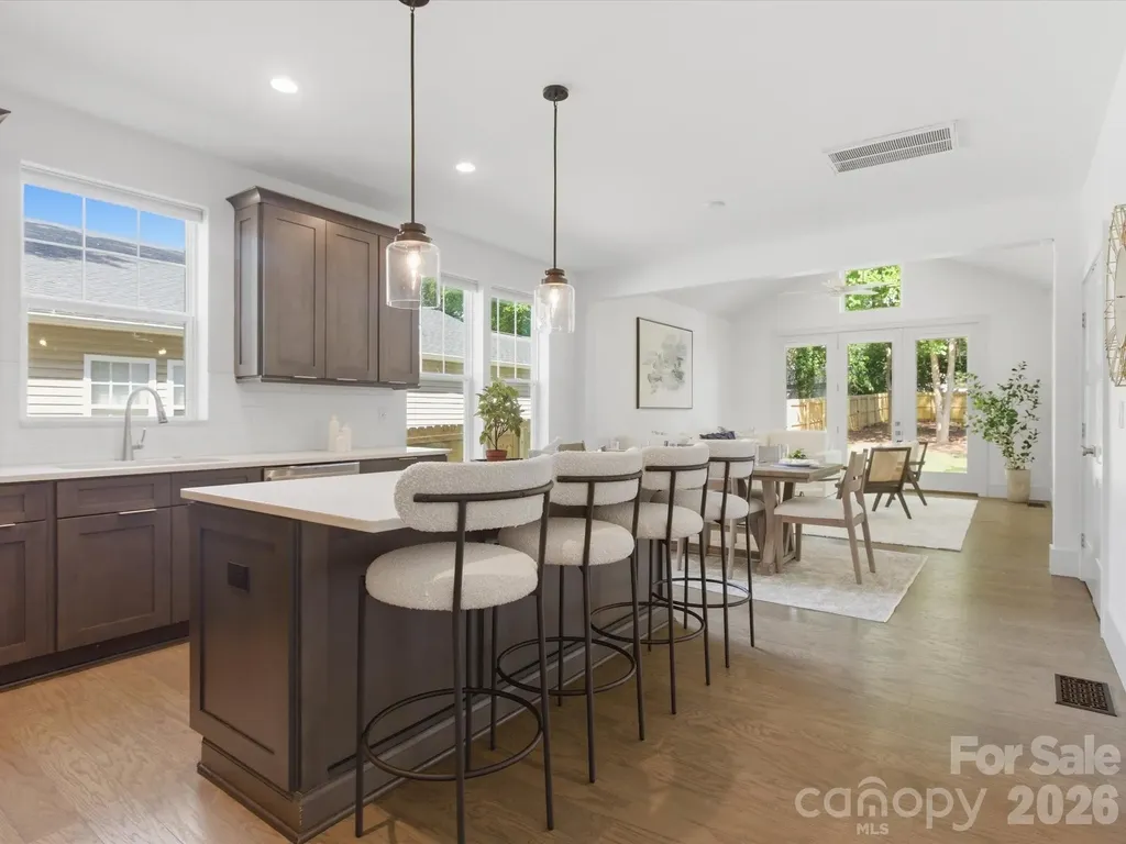 129 S Gardner Avenue Charlotte NC 28208