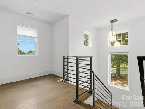 129 S Gardner Avenue Charlotte NC 28208