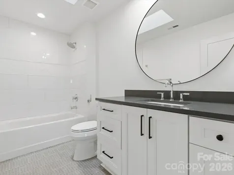 129 S Gardner Avenue Charlotte NC 28208